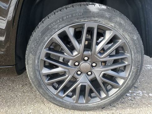 Certified 2024 Jeep Compass Limited w/ High Altitude Package image 5