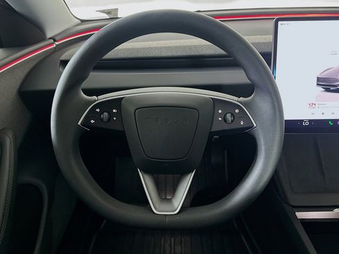 Used 2025 Tesla Model 3 Long Range image 17