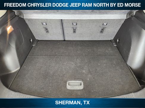 Used 2022 Buick Encore GX Select w/ Sport Touring Package FWD image 21