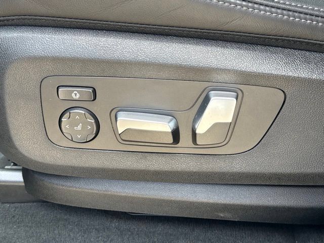Used 2026 BMW X5 sDrive40i w/ Premium Package RWD image 21