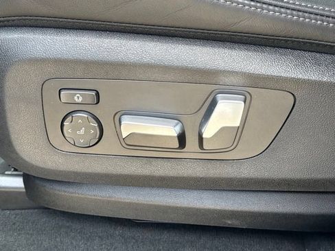 Used 2026 BMW X5 sDrive40i w/ Premium Package RWD image 21