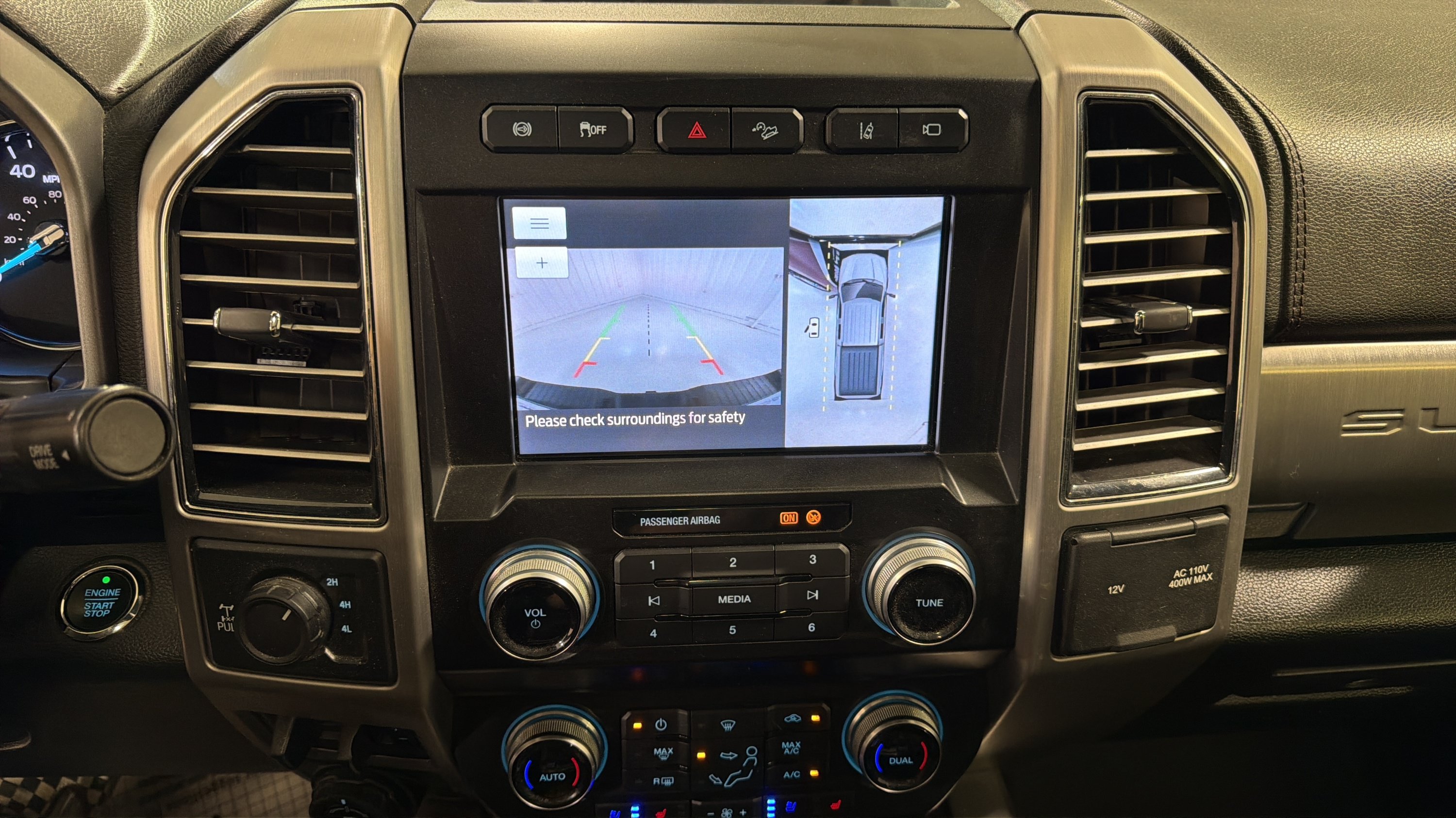 Used 2020 Ford F250 Platinum w/ FX4 Off-Road Package AWD/4WD image 16