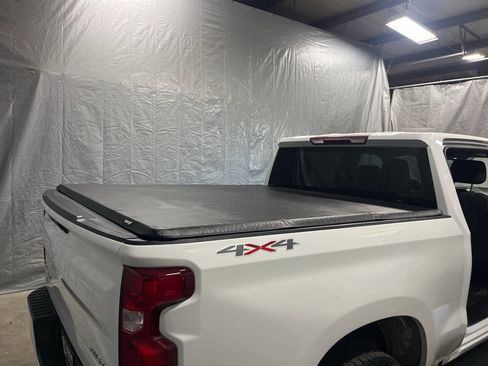 Used 2021 Chevrolet Silverado 1500 Custom w/ LPO, Dark Essentials Package image 11