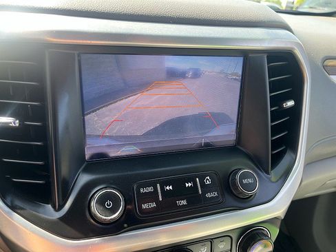 Used 2017 GMC Acadia SLE AWD/4WD image 36
