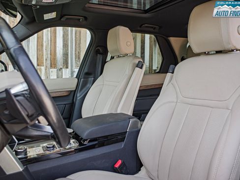 Used 2019 Land Rover Discovery HSE AWD/4WD image 12