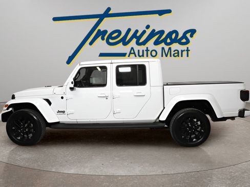 Used 2021 Jeep Gladiator Overland AWD/4WD image 8