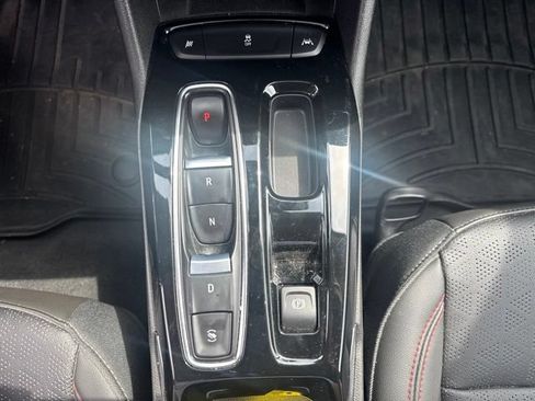 Used 2023 Chevrolet Bolt EUV Premier w/ Redline Edition FWD image 15