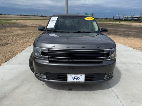 Used 2016 Ford Flex SEL w/ Equipment Group 202A image 2