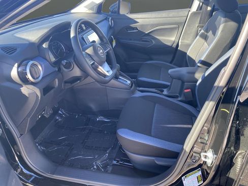 New 2025 Nissan Versa SV image 4