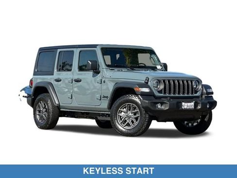 Used 2026 Jeep Wrangler Unlimited Sport AWD/4WD image 2