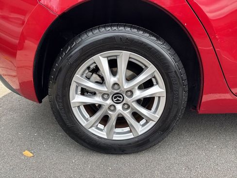 Used 2015 MAZDA MAZDA3 i Touring image 9