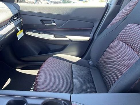 New 2026 Nissan Sentra SR w/ Floor Mat Package FWD image 23