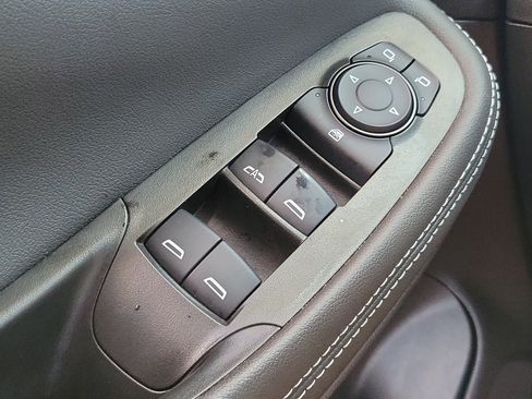 Used 2024 Buick Encore GX Avenir image 25