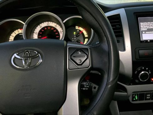 Used 2015 Toyota Tacoma PreRunner w/ TRD Sport Package RWD image 24