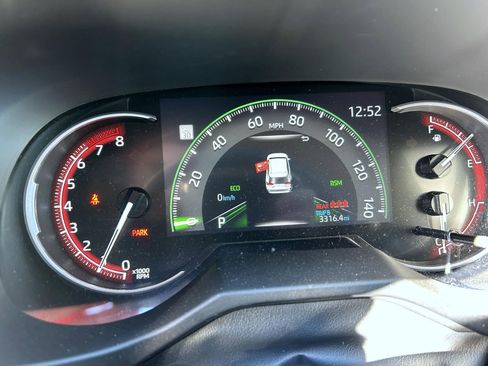 Used 2023 Toyota RAV4 XLE AWD/4WD image 14