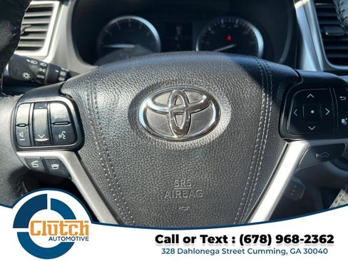Used 2016 Toyota Highlander Limited w/ Driver Technology Package image 39