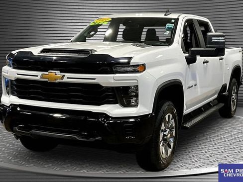 Certified 2024 Chevrolet Silverado 2500 Custom w/ Custom Convenience Package AWD/4WD image 1