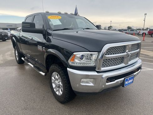 Used 2018 RAM 2500 Laramie AWD/4WD image 7