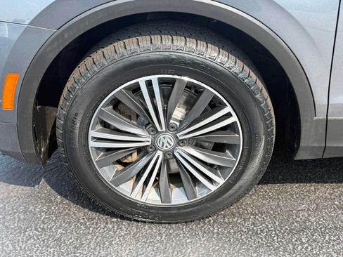 Used 2019 Volkswagen Tiguan SEL AWD/4WD image 10
