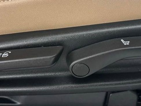 Used 2024 Chevrolet Suburban Premier image 18