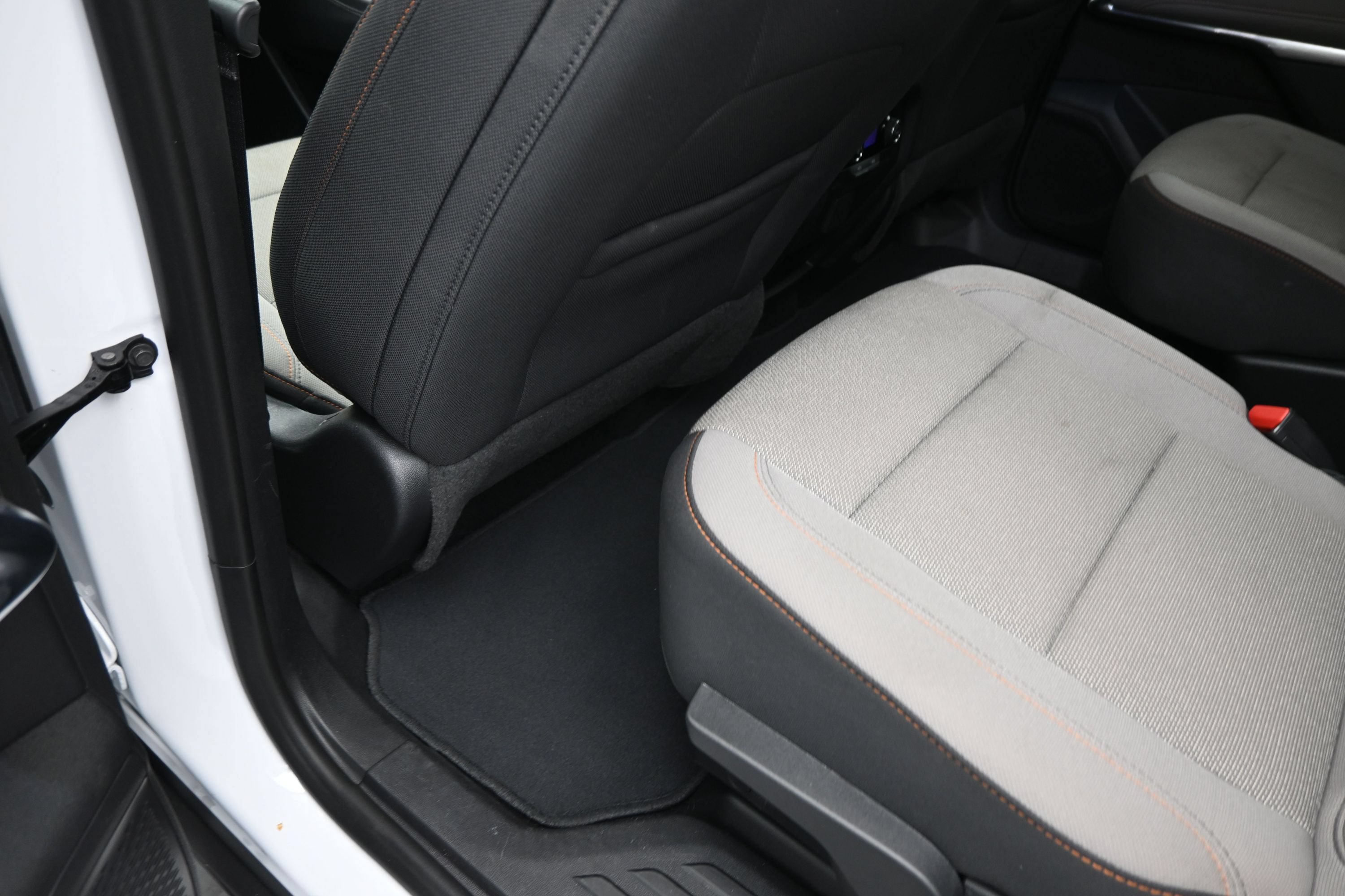 Certified 2026 Chevrolet Traverse LT w/ Driver Confidence Package FWD image 20