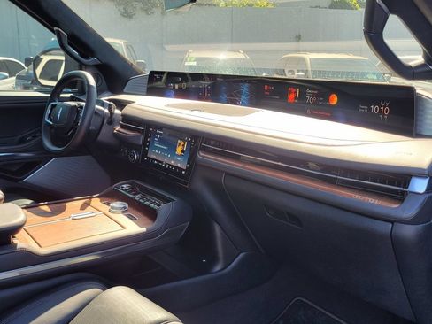 Used 2025 Lincoln Navigator Black Label AWD/4WD image 36