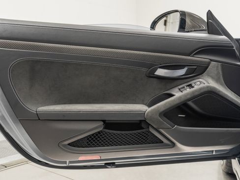 Used 2025 Porsche 718 Boxster Spyder RS image 43