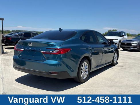 Used 2025 Toyota Camry LE w/ Convenience Package FWD image 6