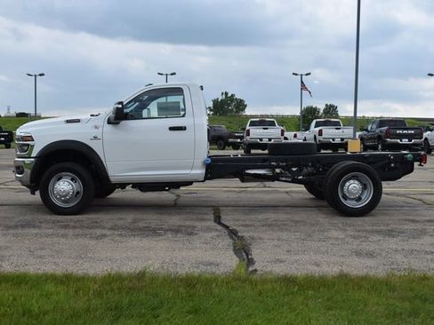 New 2025 RAM 5500 Tradesman image 3