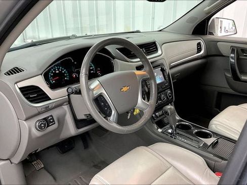 Used 2016 Chevrolet Traverse LTZ AWD/4WD image 17