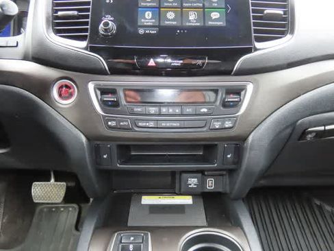 Certified 2022 Honda Passport TrailSport image 21