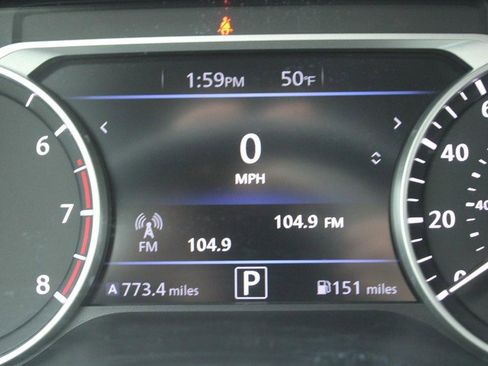 Used 2024 Nissan Sentra SV image 20