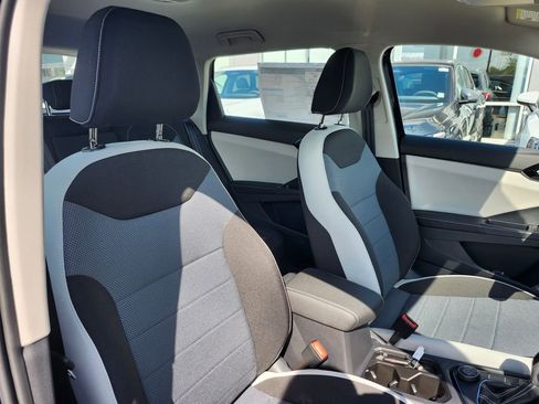 New 2025 Volkswagen Taos S image 17