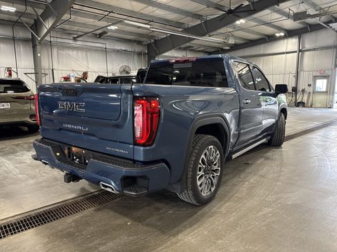 Used 2025 GMC Sierra 1500 Denali Ultimate AWD/4WD image 4