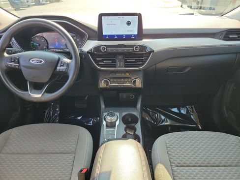 Used 2022 Ford Escape SE AWD/4WD image 9