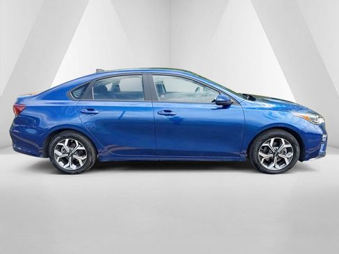Used 2019 Kia Forte LXS FWD image 8