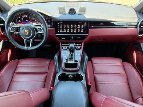Certified 2023 Porsche Cayenne Platinum Edition AWD/4WD image 12