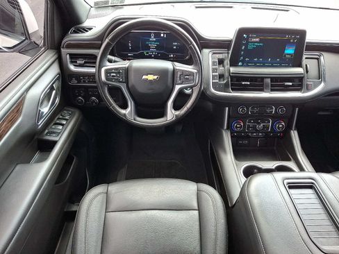 Used 2022 Chevrolet Tahoe LT w/ Luxury Package AWD/4WD image 12