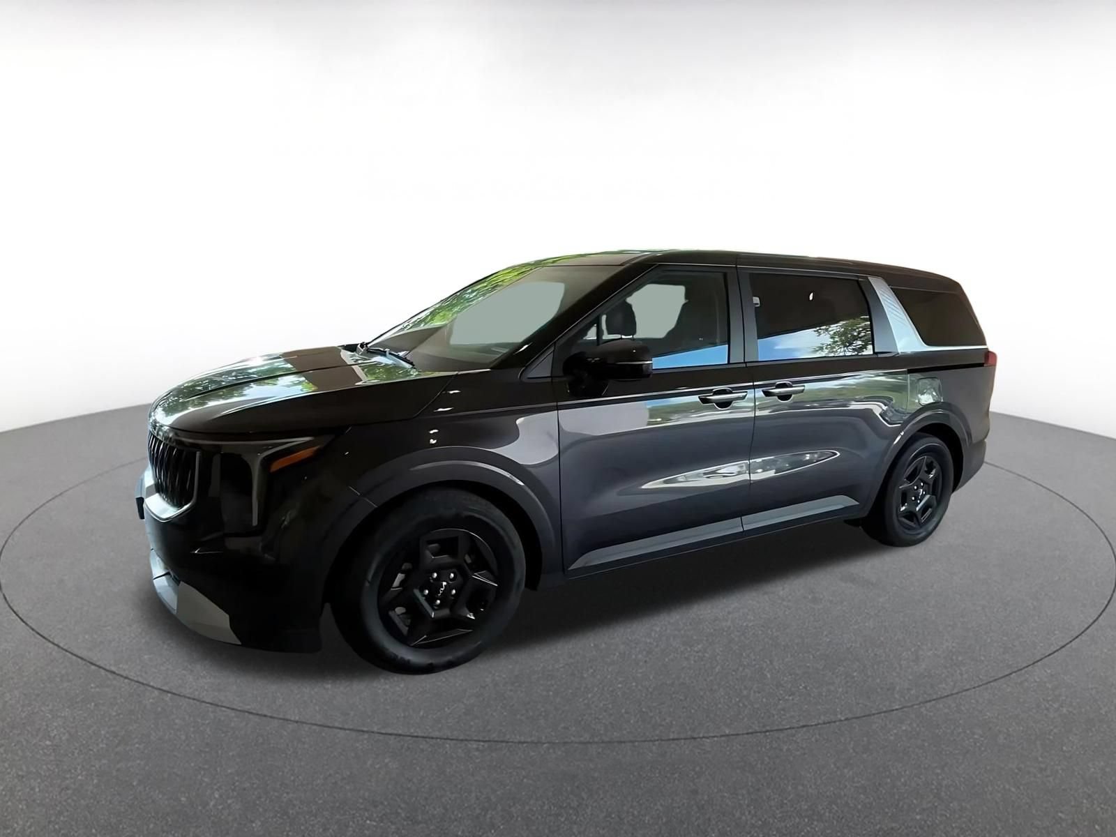 Used 2026 Kia Carnival FWD image 7
