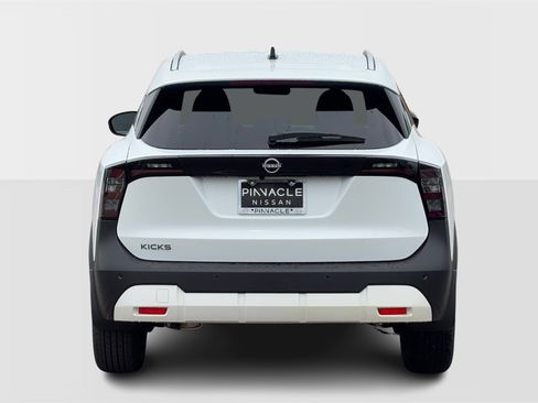 New 2026 Nissan Kicks SV image 4