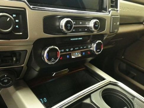 Used 2022 Ford F350 King Ranch w/ King Ranch Ultimate Package AWD/4WD image 18
