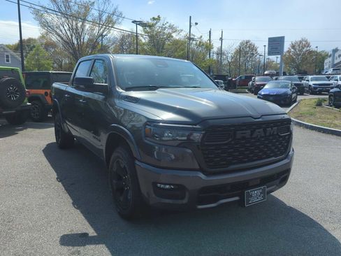 Used 2025 RAM 1500 Big Horn AWD/4WD image 8