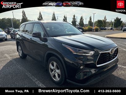 Used 2021 Toyota Highlander LE