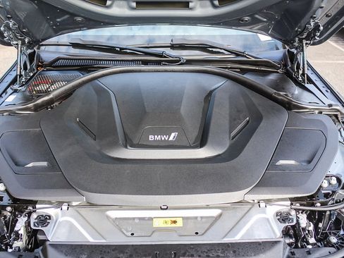 Used 2025 BMW i4 eDrive40 w/ Premium Package image 26