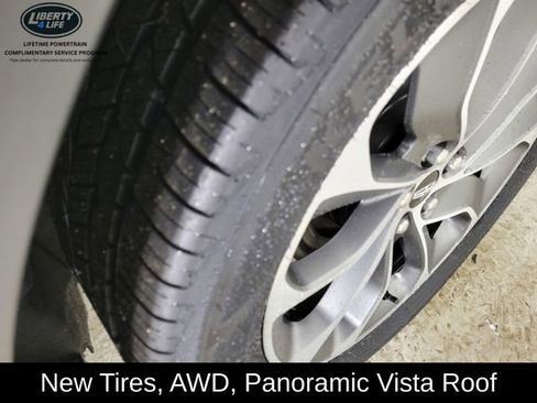 Used 2022 Lincoln Nautilus Reserve image 11