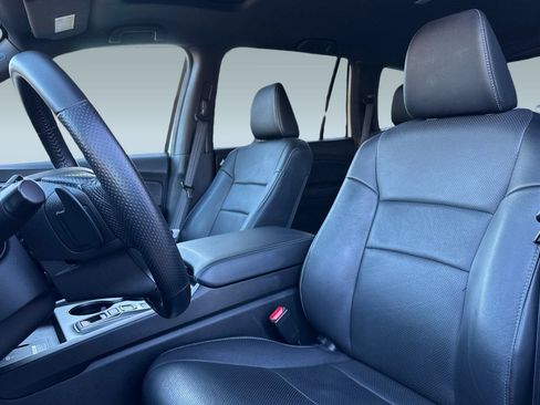 Used 2024 Honda Passport EX-L image 21