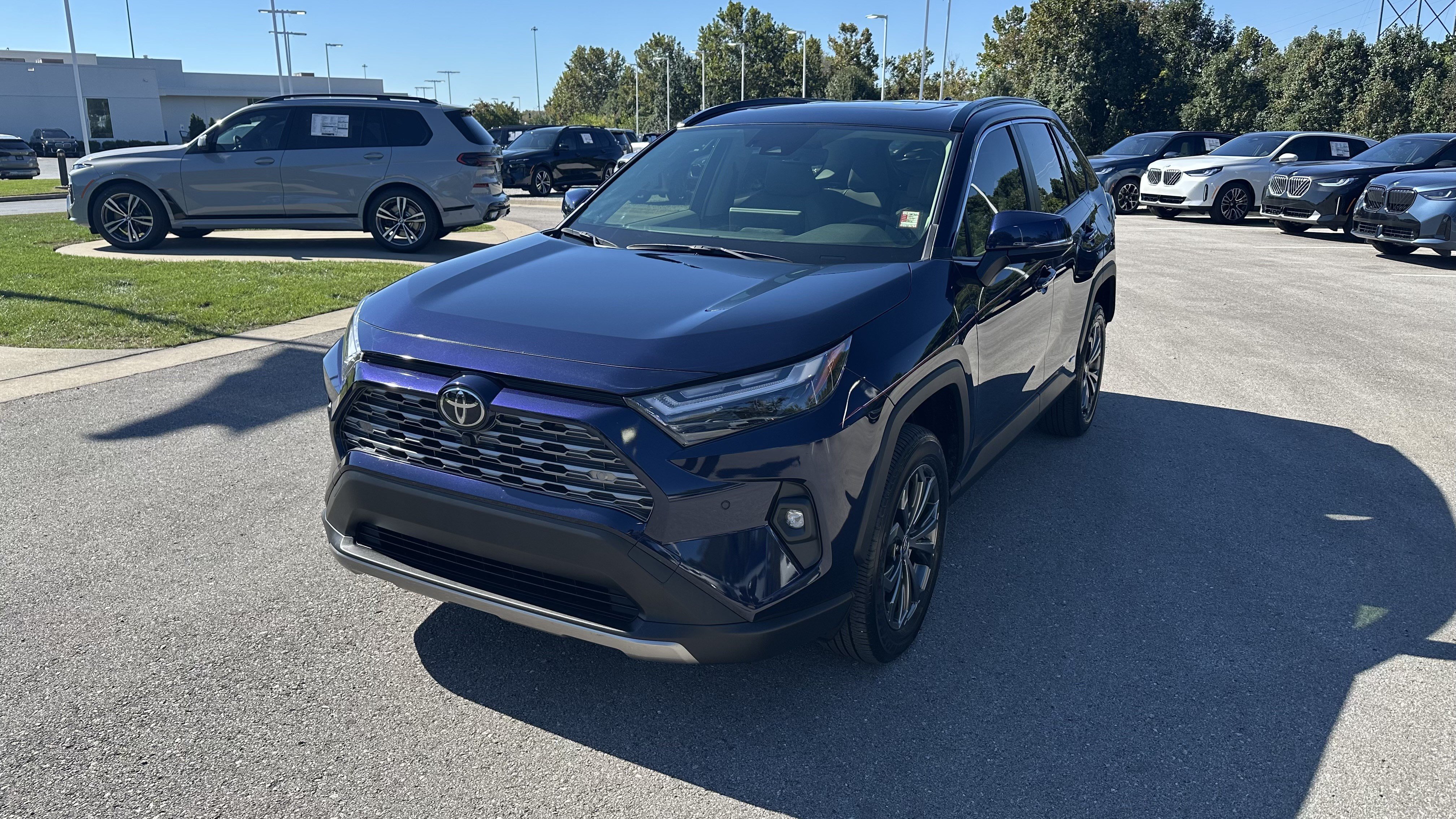 Used 2025 Toyota RAV4 Limited w/ Advanced Technology Package AWD/4WD image 5
