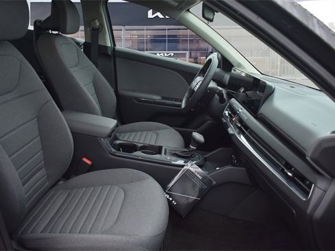 New 2025 Kia K4 EX image 12