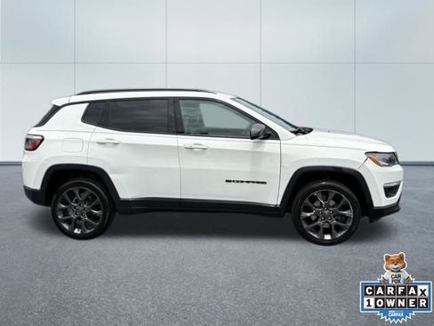 Used 2021 Jeep Compass Latitude AWD/4WD image 2