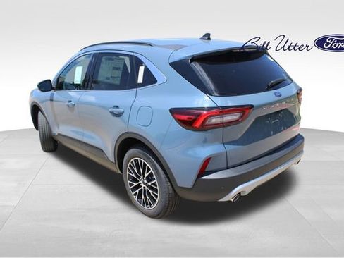 New 2025 Ford Escape SE image 4